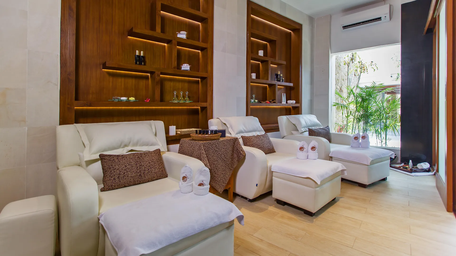 The Leaf Jimbaran Luxury Villas ג'ימבאראן